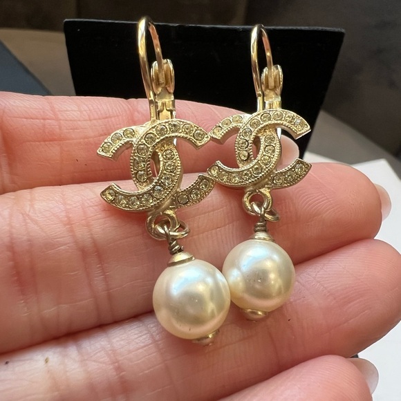 Chanel CC Crystal and Pearl Drop Earrings - Picture 1 of 9